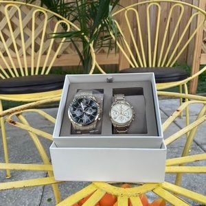 Fossil boyfriend and girlfriend set